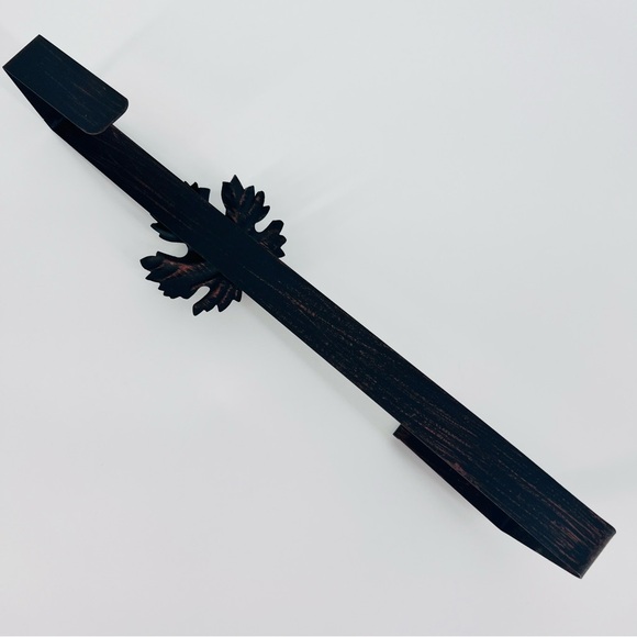 Fall Over The Door Metal Wreath Holder Autumn Leaf Oiled/Rubbed Bronze Finish - Picture 3 of 9